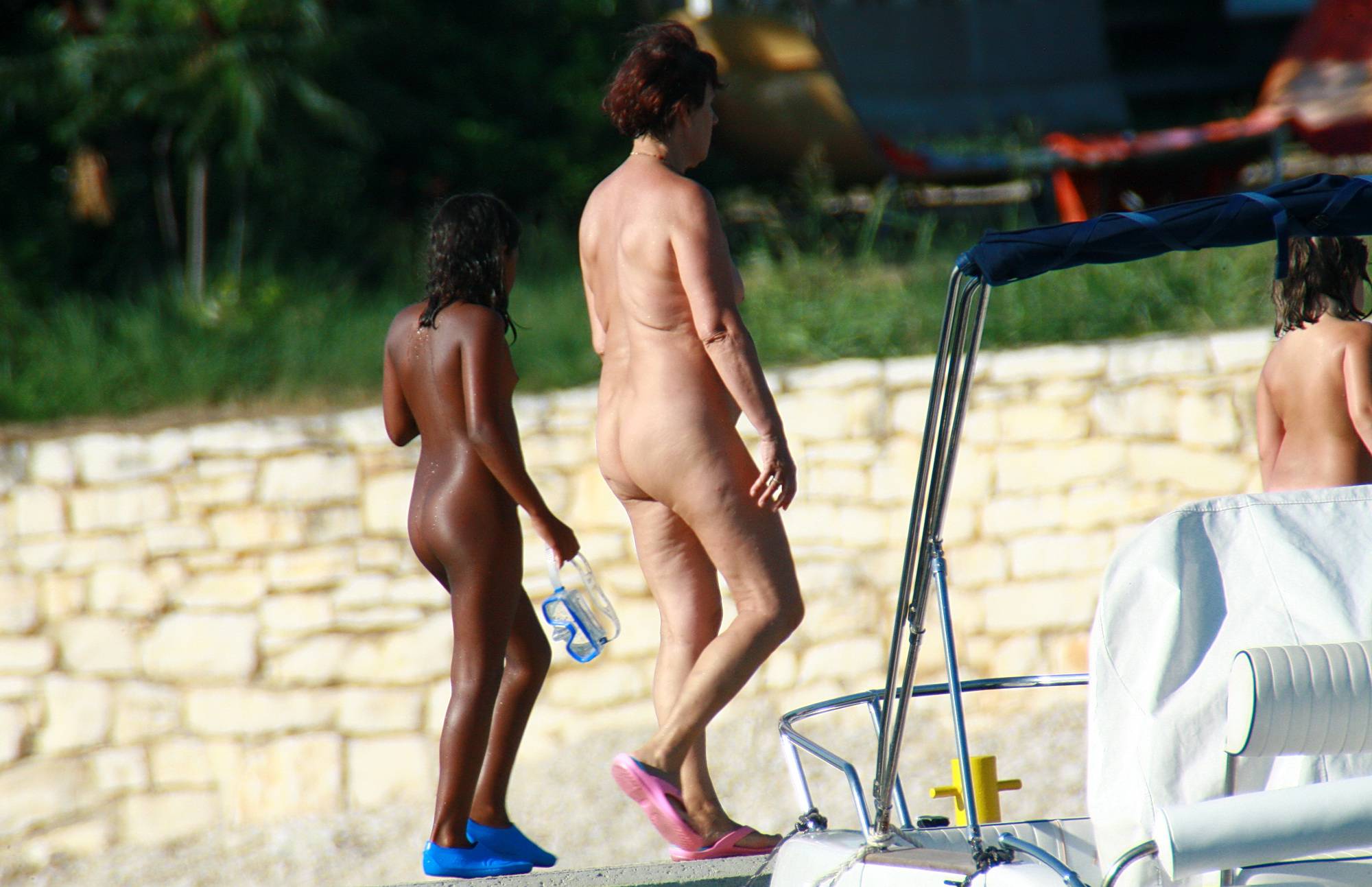 Nudist Photos Lazy Day Strolling About - 2